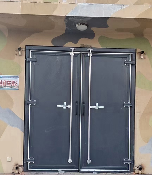 大通工业平开门