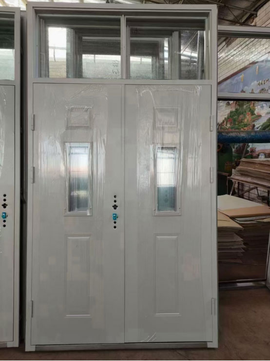 大通学校教室门