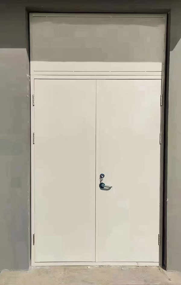 展览馆项目完成大跨度大通防火门安装